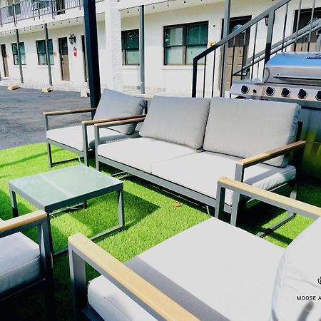 The Moose #10 - Stylish Loft With King Bed, Free Parking & Wi-Fi Apartment เมมฟิส ภายนอก รูปภาพ